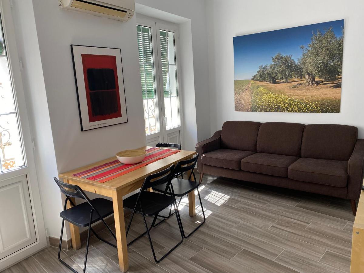 Apartamento Imperial Sevilla City Center Exterior photo